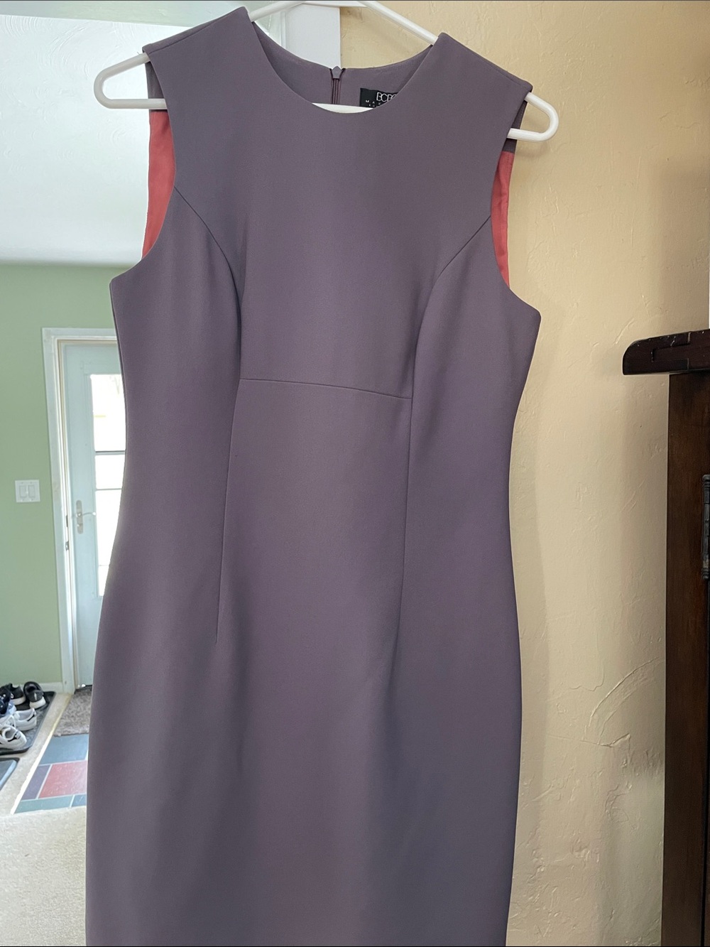 BCBGMaxAzria Sleeveless Midi Sheath Dress in Mauve US size 4